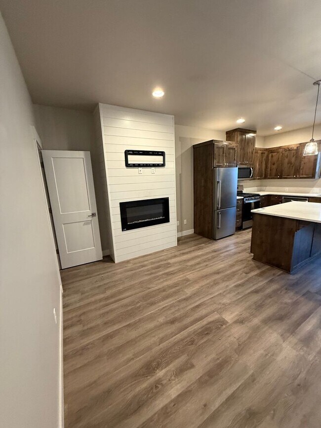 Building Photo - ree20124