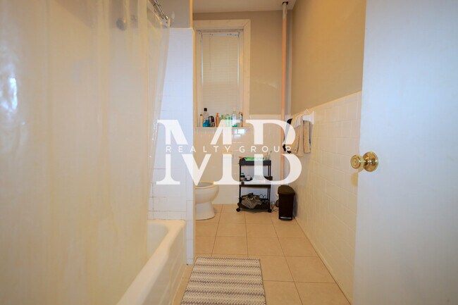 Building Photo - 15 Aberdeen St