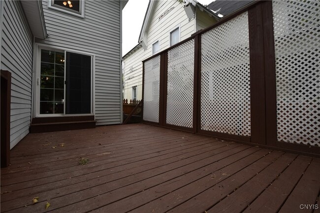 Building Photo - 716 Cadwell St