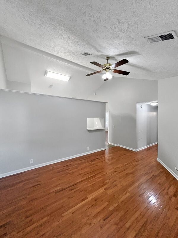 Building Photo - 3320 Dockside Dr