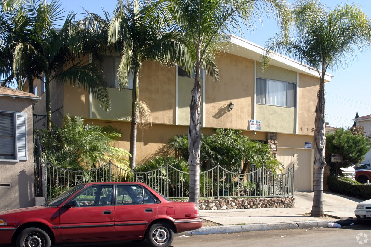 Foto del edificio - 1132 Freeman Ave