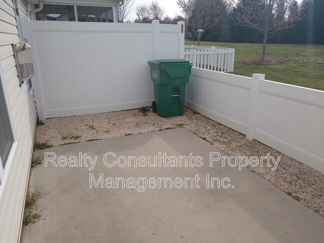 Foto del edificio - 2152 Rosemont Dr