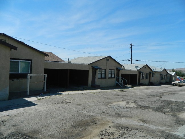 Building Photo - 1101 W Main St
