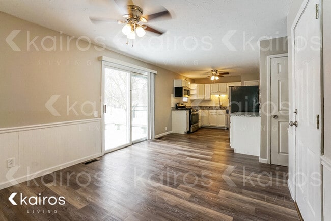 Building Photo - 1175 5th Plaza