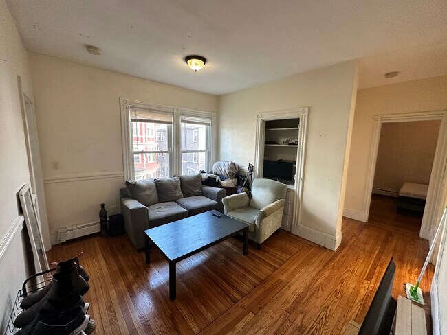 Foto del edificio - 80 Hillside St