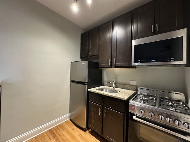 Foto del edificio - 4619 N Paulina St