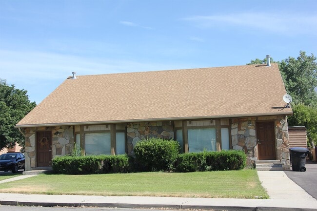 Building Photo - 1936 N 700 W
