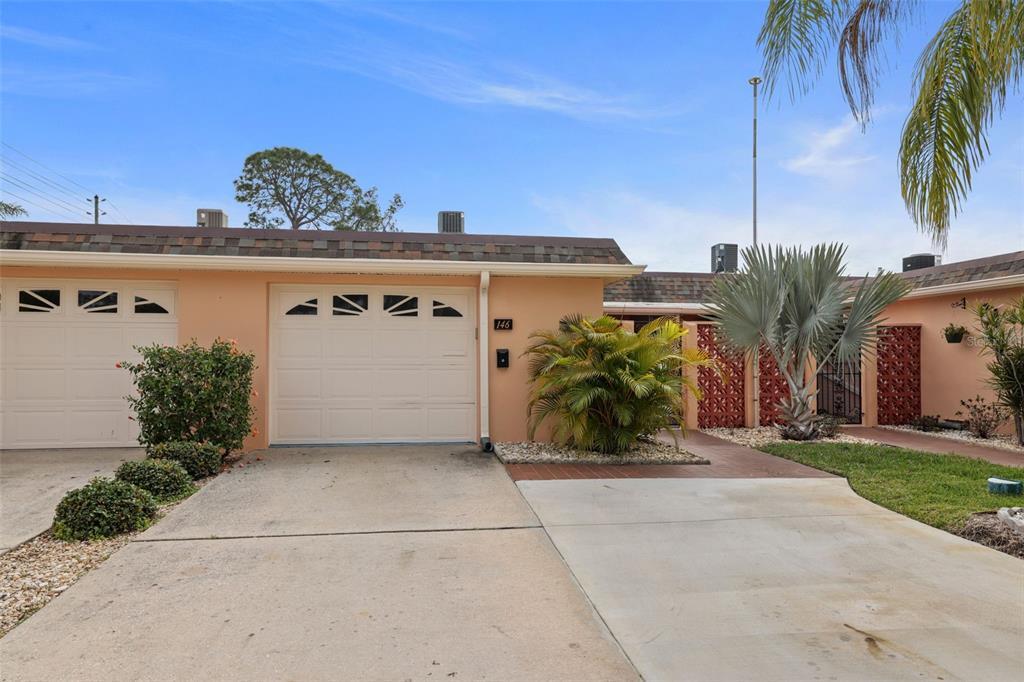 Foto principal - 146 Boca Ciega Point Blvd S