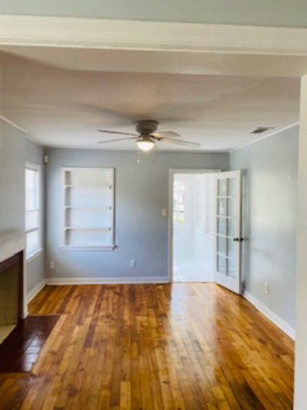 Building Photo - 2651 Foreman Cir