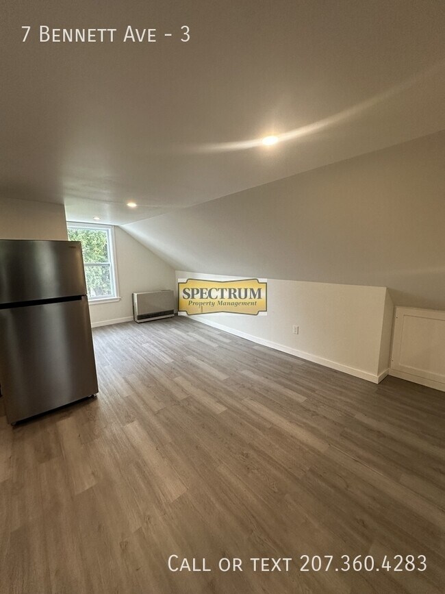 Foto del edificio - 7 Bennett Ave