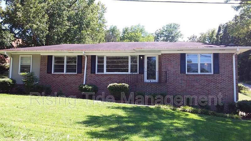 Primary Photo - 129 12th Ct NW