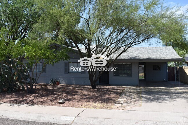 Building Photo - 2528 E Coolidge St