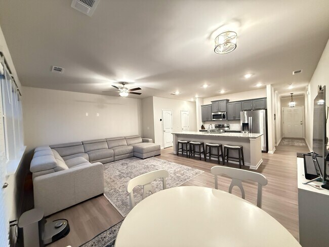 Building Photo - 257 Whitetail Cir