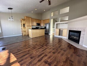 Building Photo - 113 Manilla Dr