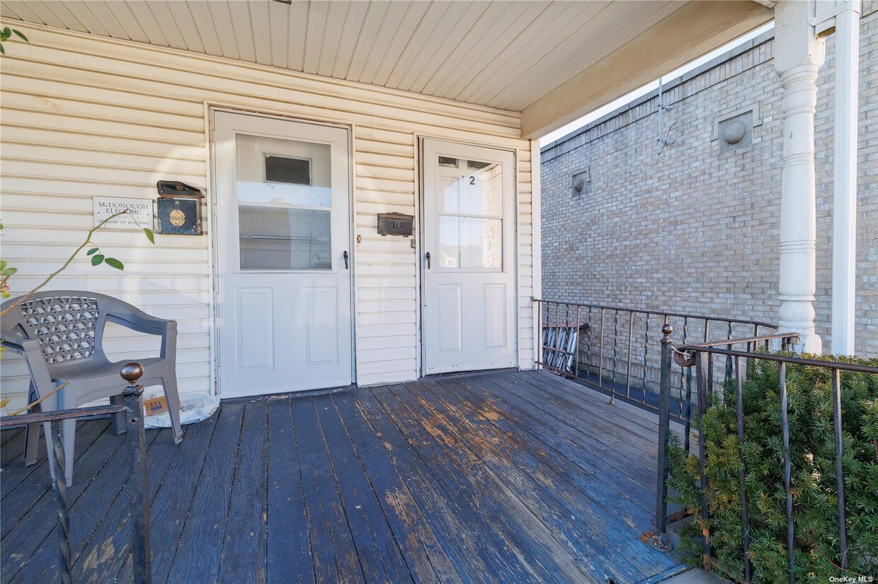 Primary Photo - 126 N Park Ave