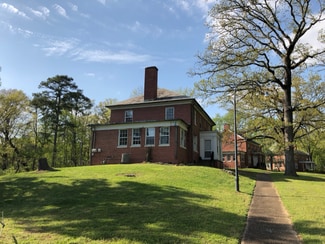 Building Photo - 500a N Thomas Rd