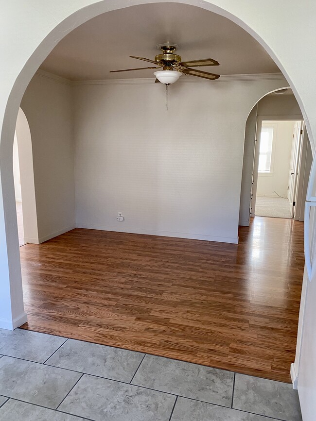 Dining room - 240 Vermont St
