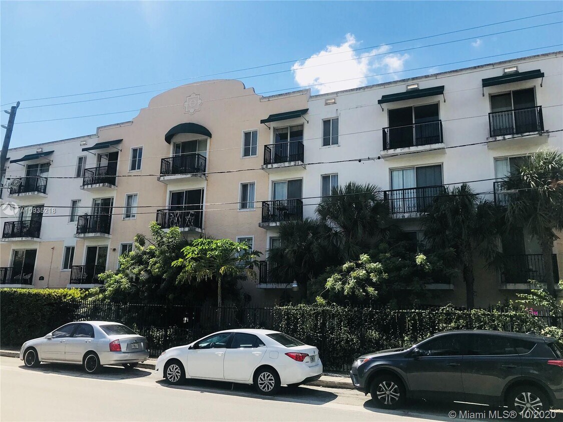 Primary Photo - 400 SW 2nd St