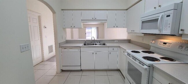 Foto del edificio - 3535 Forest Branch Dr