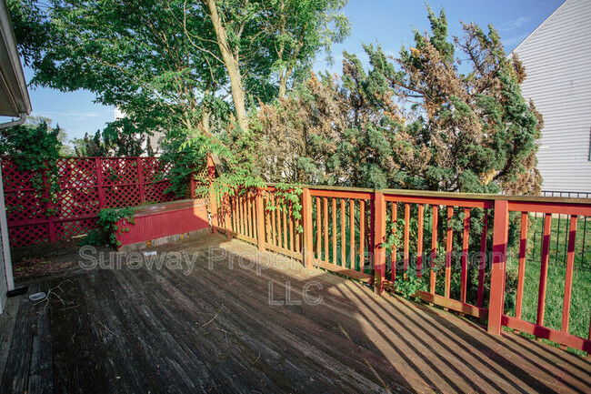 Foto del edificio - 23 Winterset Ln