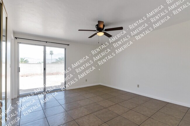 Foto del edificio - 9521 E 30th St
