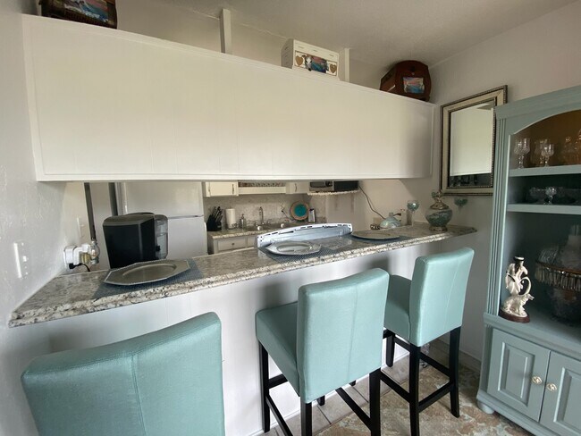 Foto del edificio - 2417 N Oleander Ave