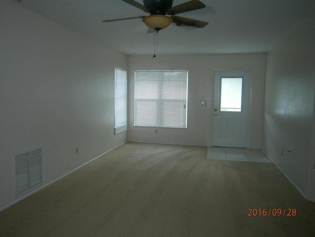 Building Photo - 2/2/1