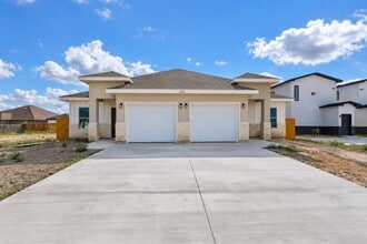 Building Photo - 1014 W Escondido Ln