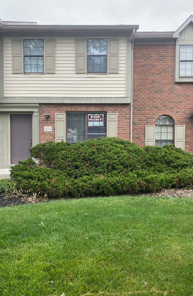 Foto del edificio - 5286 Brandy Oaks Ln