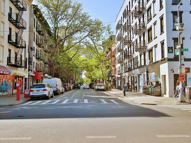 Building Photo - 431 East 9th Street