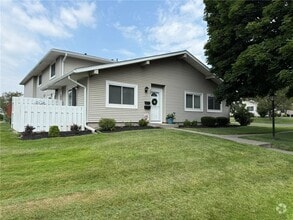 Building Photo - 740 Eastbrooke Ln