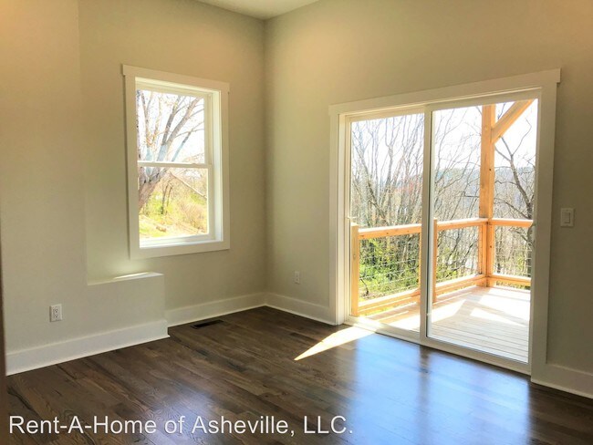 Building Photo - 3 br, 2.5 bath House - 26 View Street
