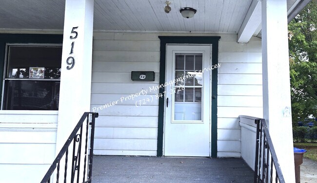 Foto del edificio - 519 Wengler Ave
