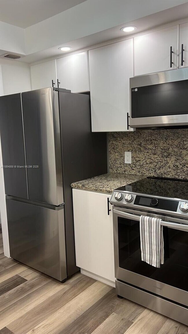 Foto del edificio - 3800 S Ocean Dr