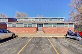 Primary Photo - 7309 Bradburn Blvd