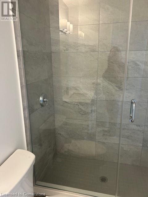 Photo du bâtiment - 550 N Service Rd
