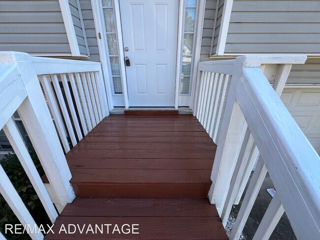 Building Photo - 5 br, 3 bath House - 3065 Needhams Ct