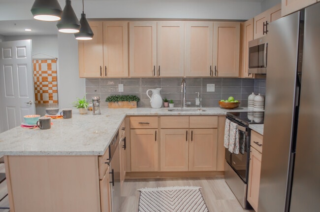 Building Photo - Joslen Commons Apartments