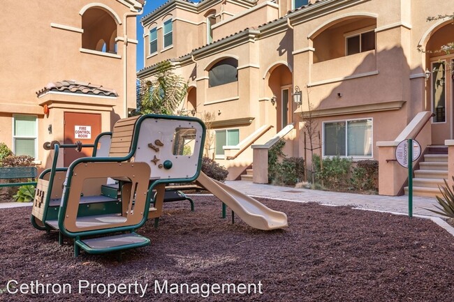 Foto del edificio - 3 br, 3 bath House - 808 Ada Street #2