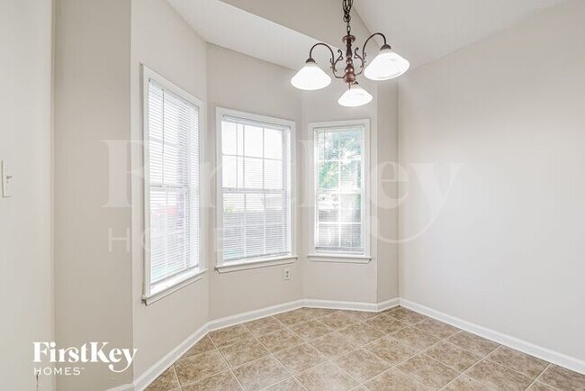 Foto del edificio - 9042 Fulton Ln