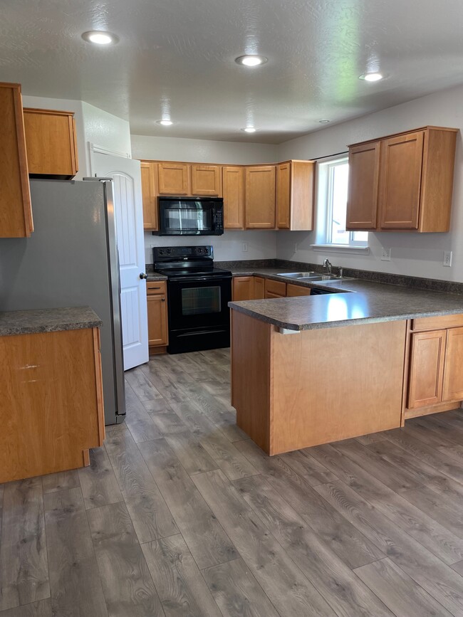 Building Photo - 1005 Chisum Cir
