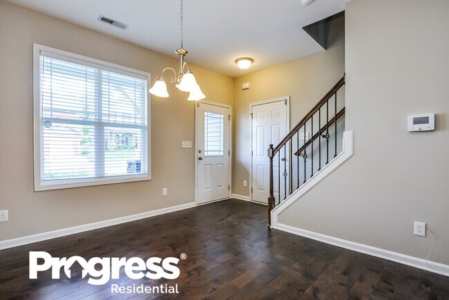 Foto del edificio - 241 Balboa Pkwy