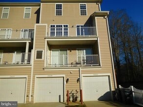 Building Photo - 12420 Rollys Ridge Ave