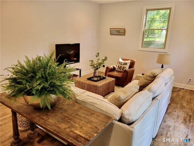 Building Photo - 531 Mill Hill Terrace