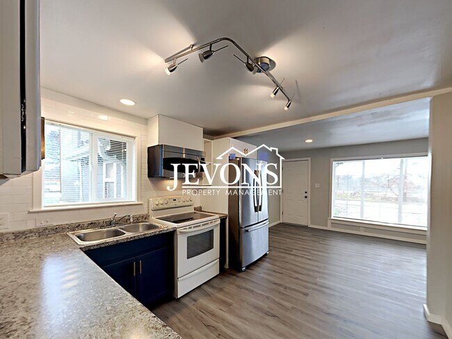 Foto del edificio - 3303 S Ainsworth Ave