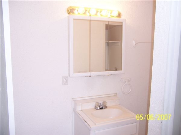 Foto del edificio - 1014 W Hickory St