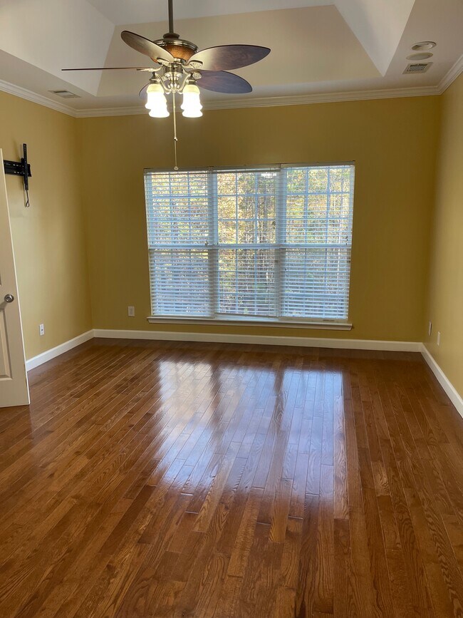 Master Bedroom - 895 Pea Ridge Rd
