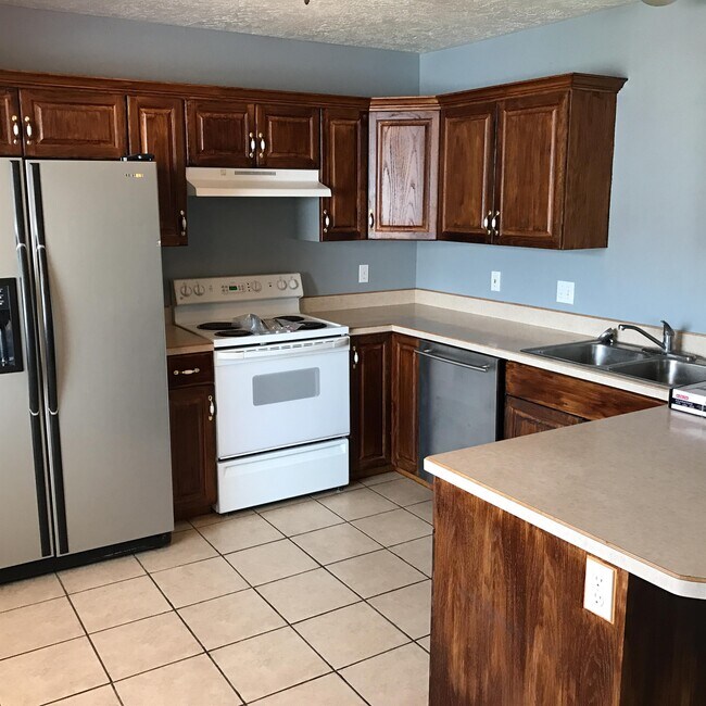 Foto del edificio - 1301 W Indian Hills Dr