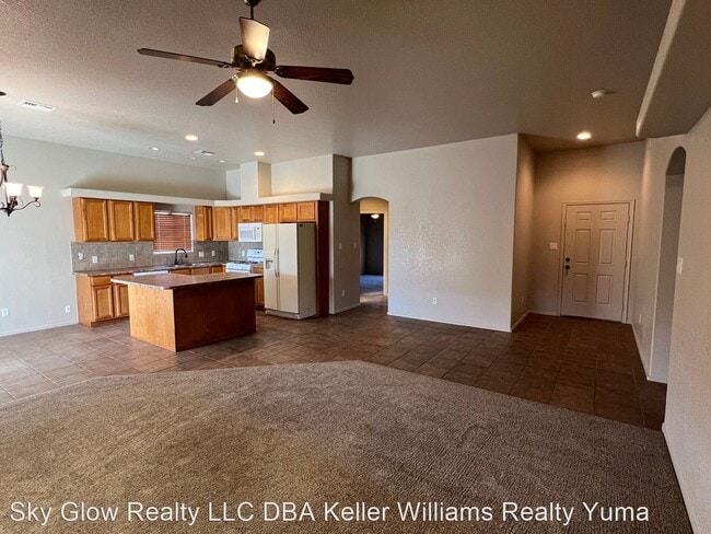 Building Photo - 3 br, 2 bath House - 11815 E. Alpha Way