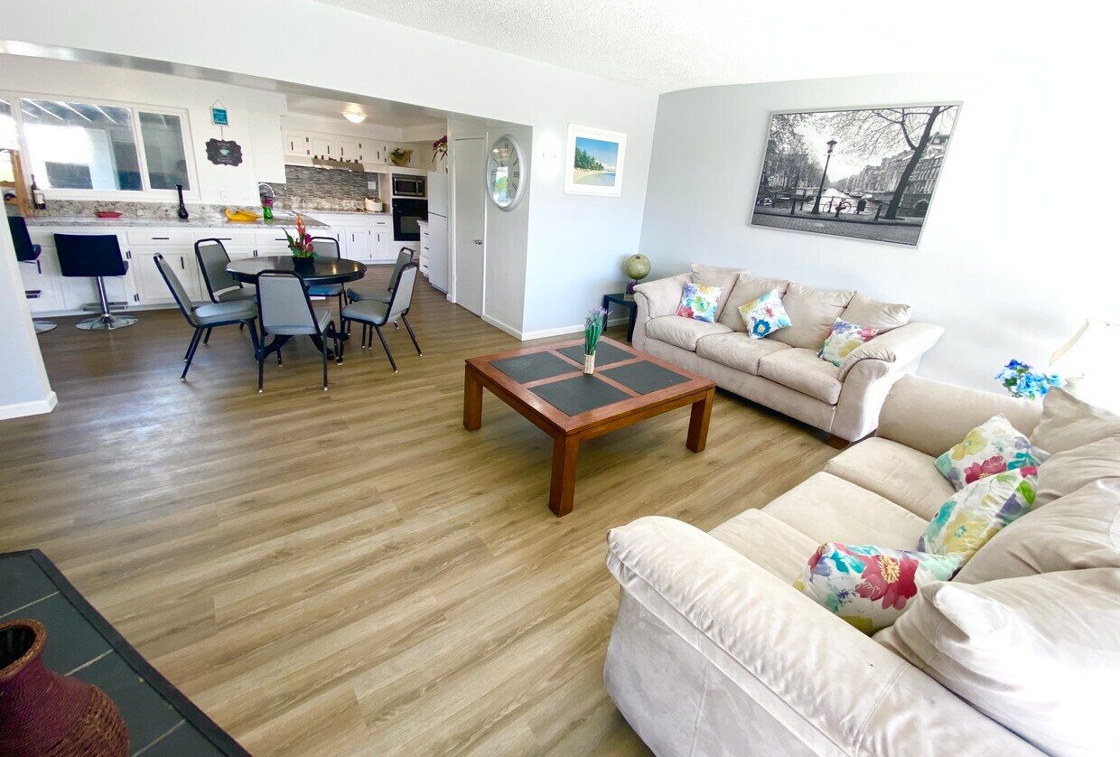 Foto principal - 2205 Santa Rita Dr